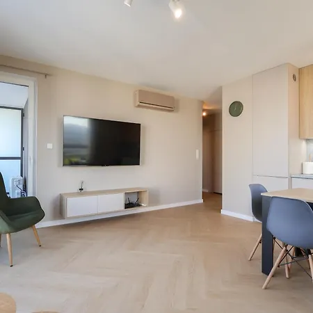 Blue Amber & Parking Apartamento *
